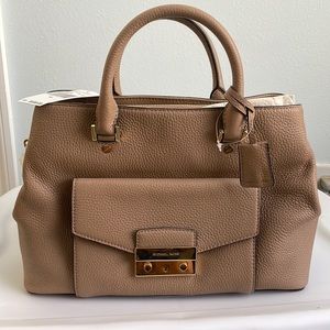 Michael Kors Haley New with tags